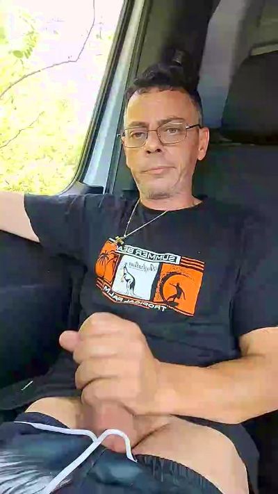 1TOROSEDUTO live from Italy