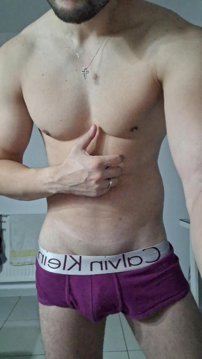 6men9 live from United Kingdom