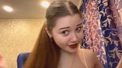 AdelaideDuwe live from France