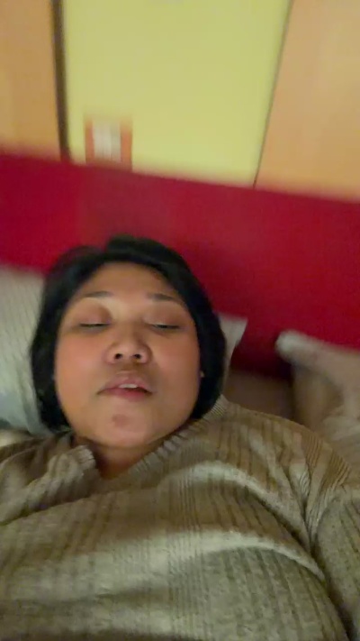 Aiyeshot00 live from Italy