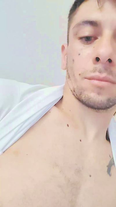 Alesitocaliente live from Chile