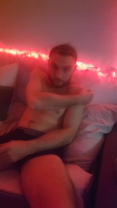 Alex779477 live from France