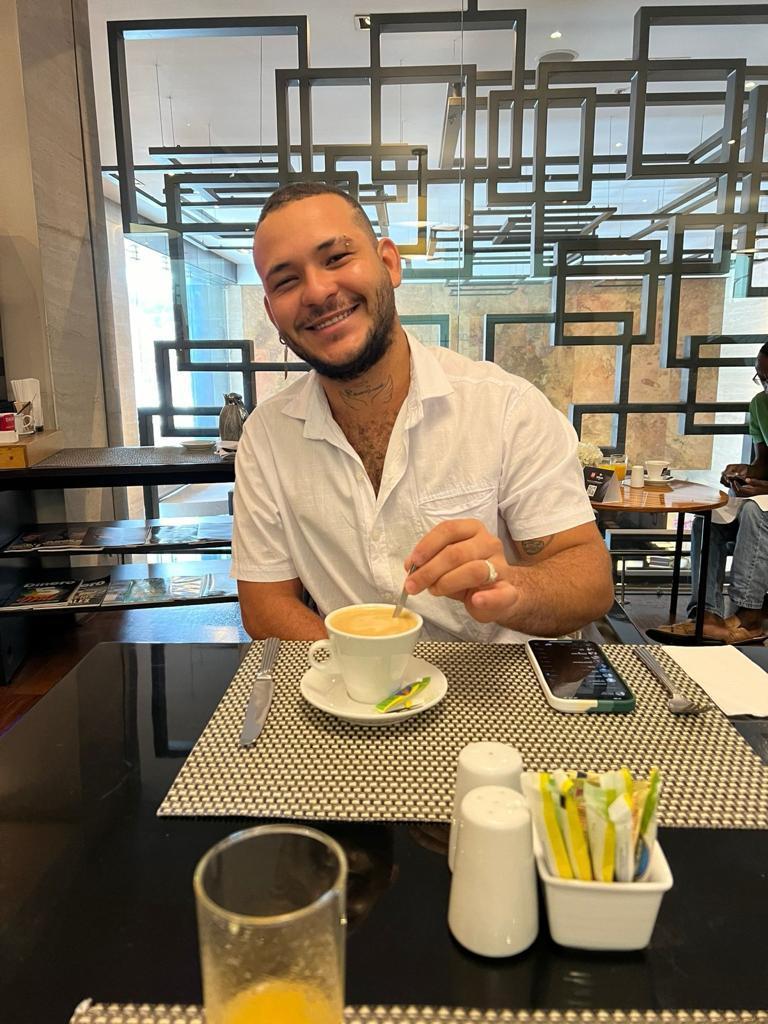 Alex_Dancy3 live from Colombia