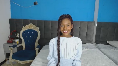 Aliis_Love_ live from Colombia