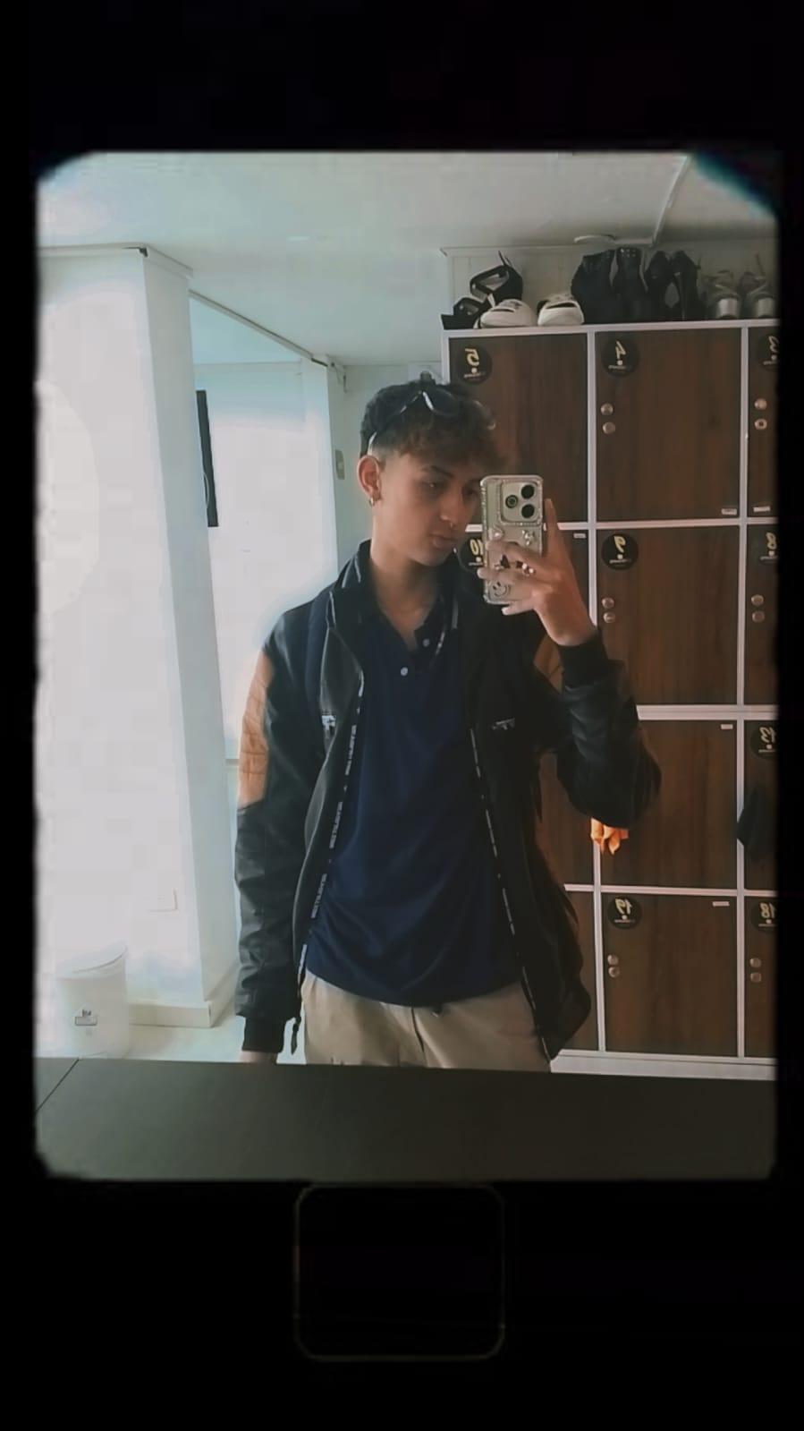 Allen_Starck live from Colombia