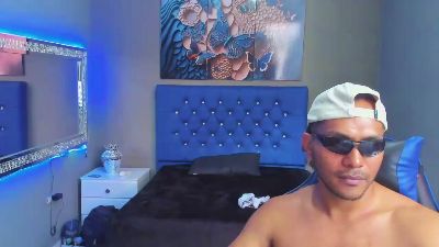 AngelAndChris live from Colombia