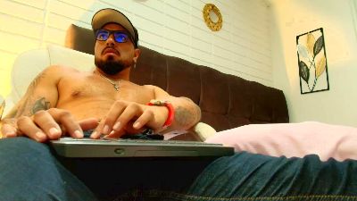 AngelXXX__ live from Colombia