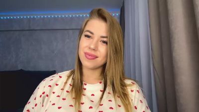 AnikaAline live from Spain