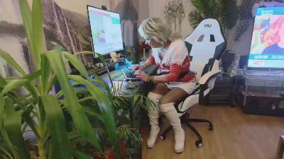 Anjella38 live from France