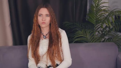 AnnabelTouney live from France