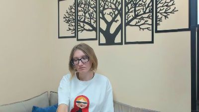 AnnettaGrotz live from France