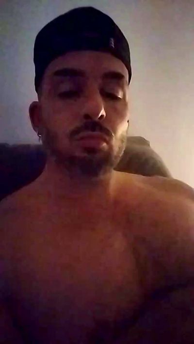 Arturo666666 live from Spain