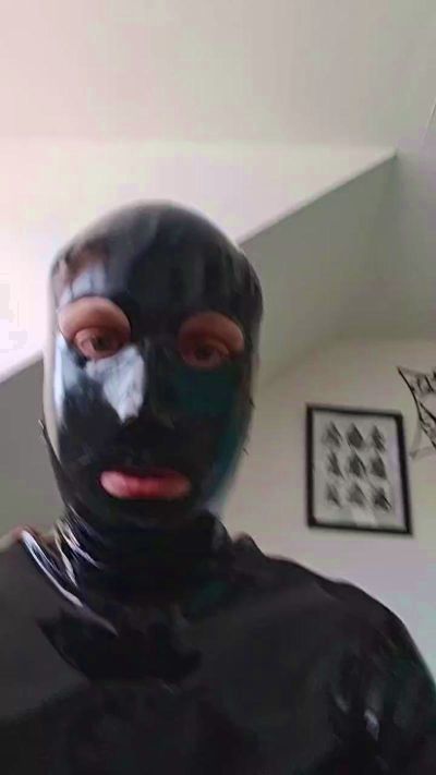 Boundinlatex live from United Kingdom