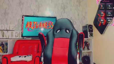 BritannyMendoza live from Colombia