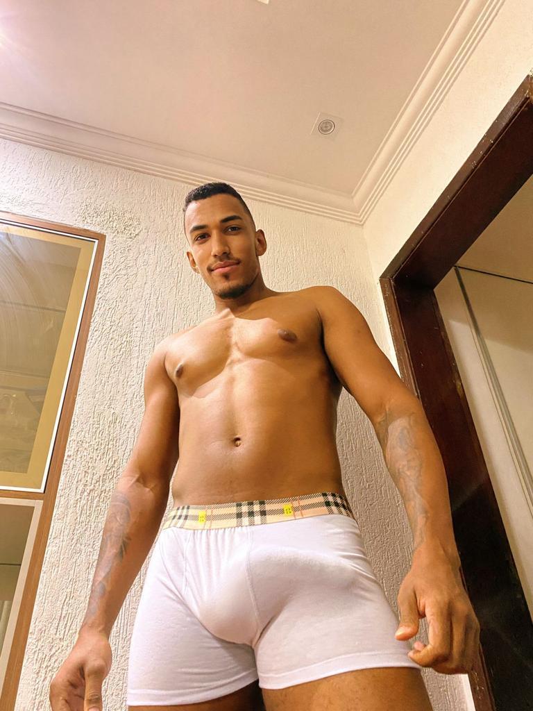 BrunoCosta31 live from Brazil