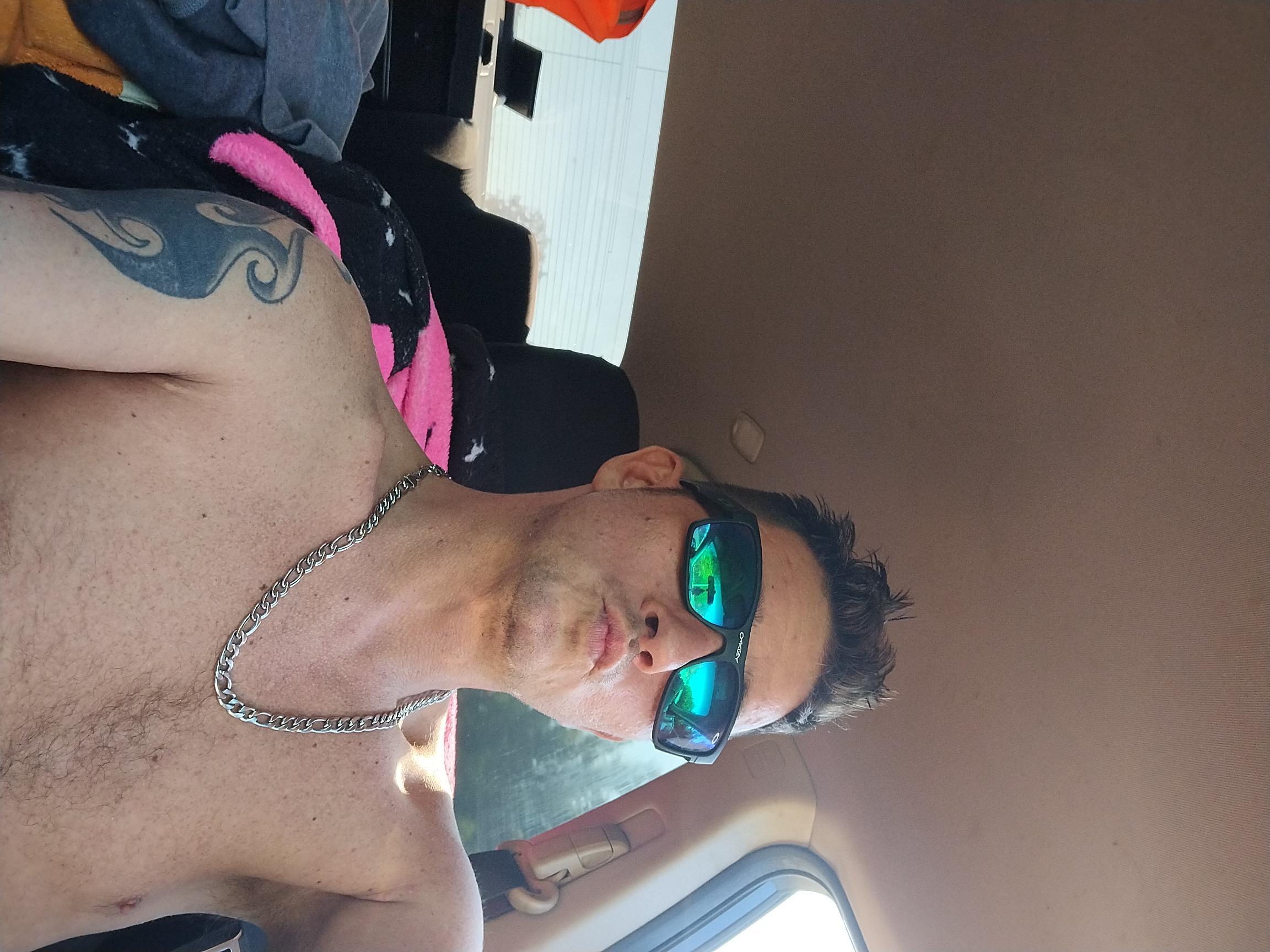 Captain_JP live from United States