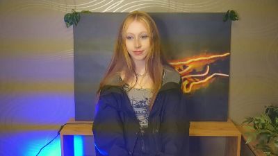 CarisaMallone live from France