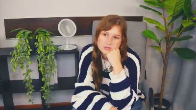 CarmaDelamarter live from France