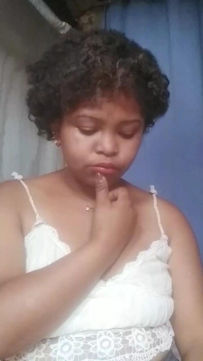 Carolliah live from Madagascar