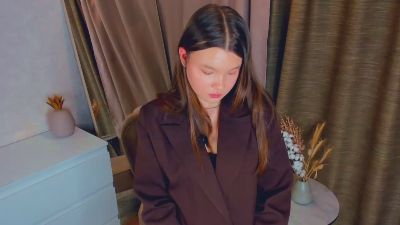 CassieThillet live from Serbia