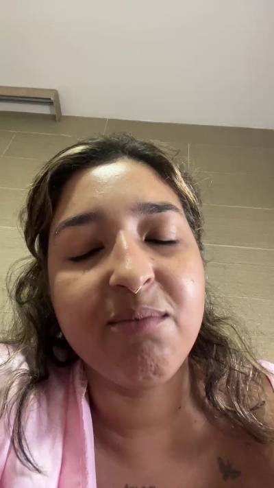 Catherinna live from Brazil