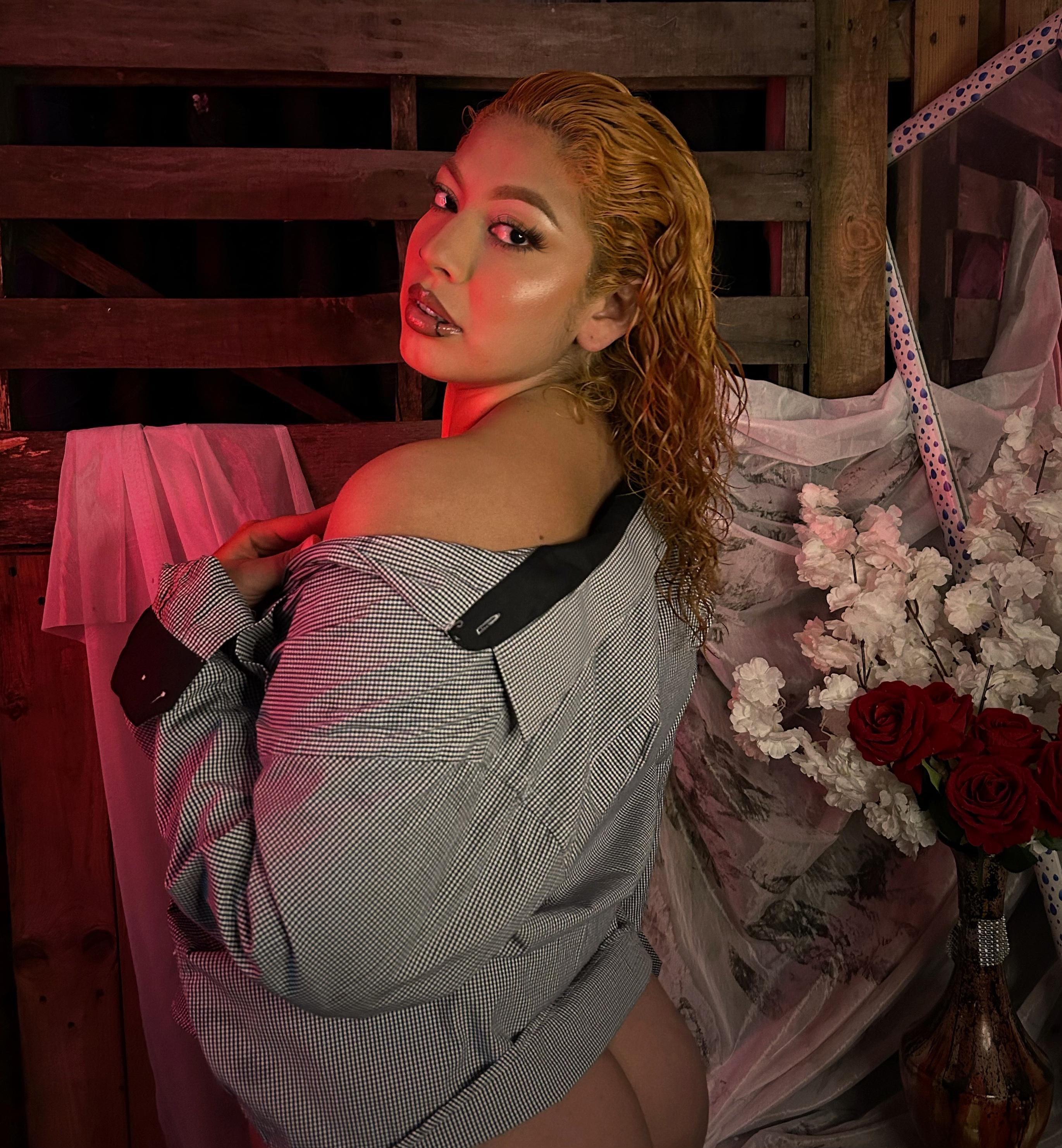 Celeste__x live from Colombia