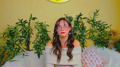 CharleenCalder live from United States