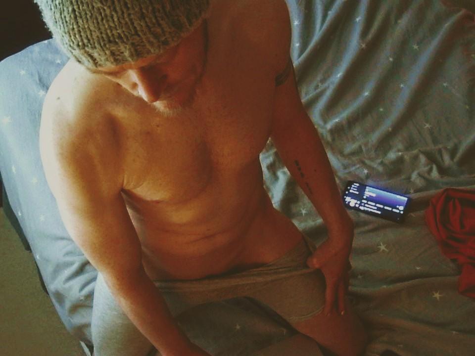 Chris1Sigma live from United Kingdom