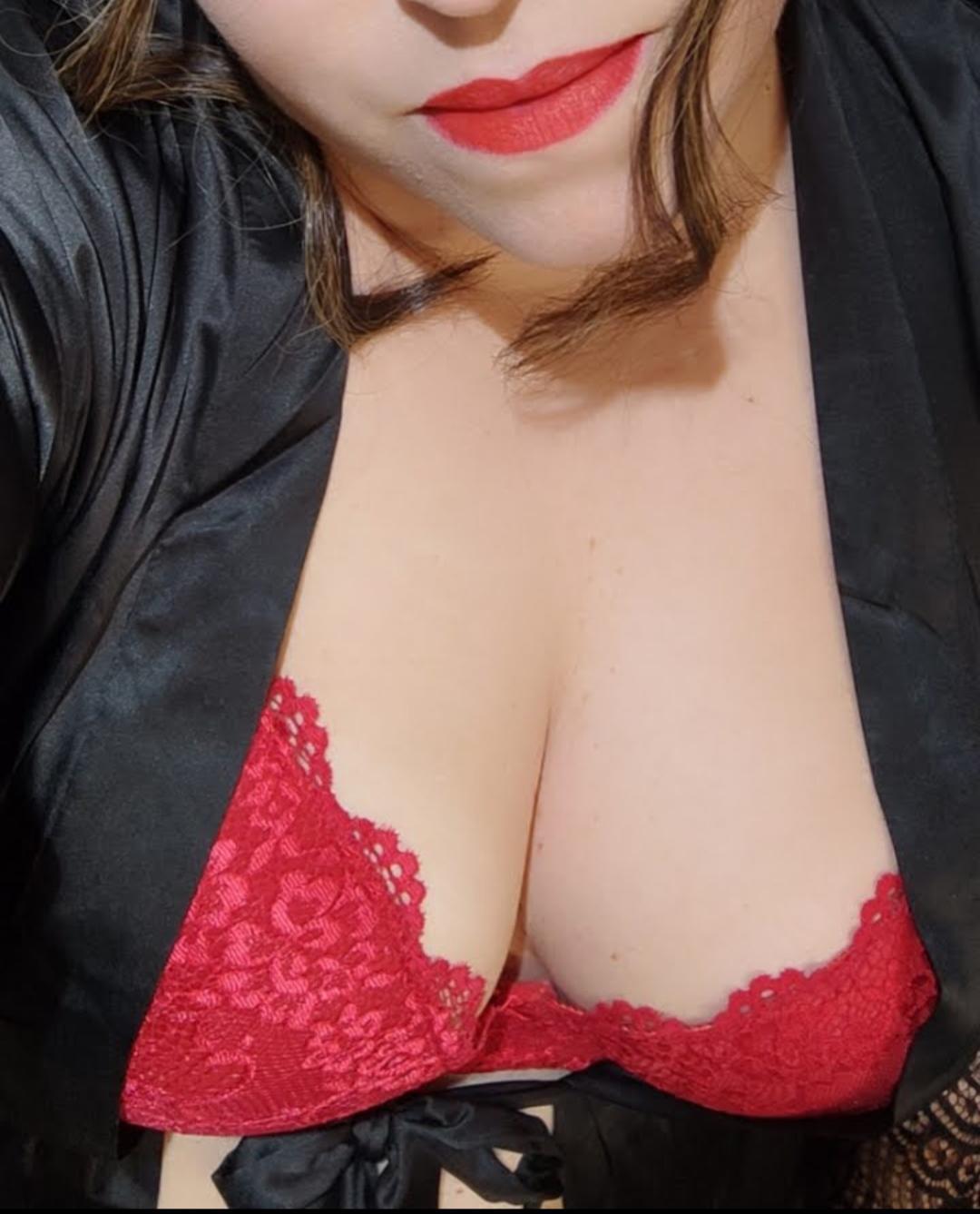ChubbyAngell live from Portugal