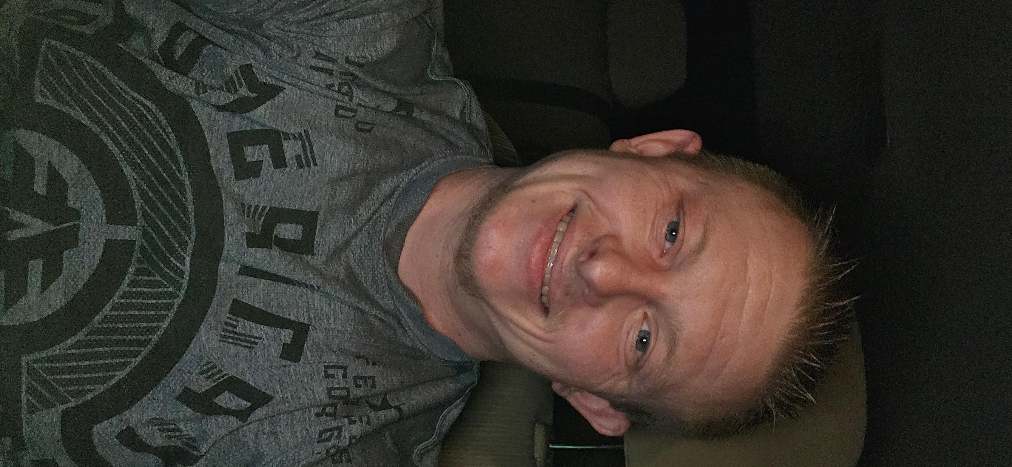 Cindaddy89 live from United States