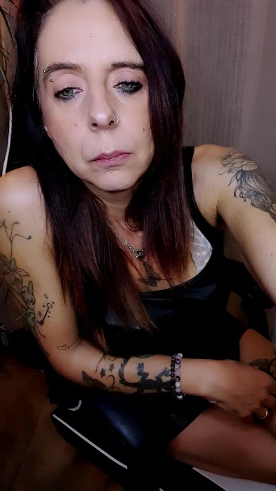 CindydominaX live from France