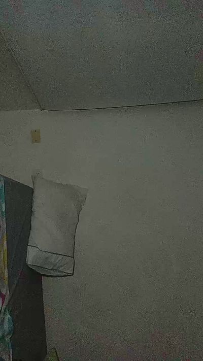 CondeVladxxx live from Colombia