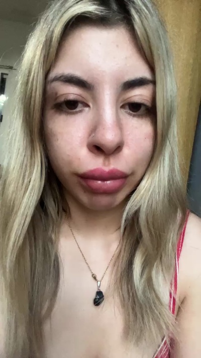 CristalBb22 live from Argentina