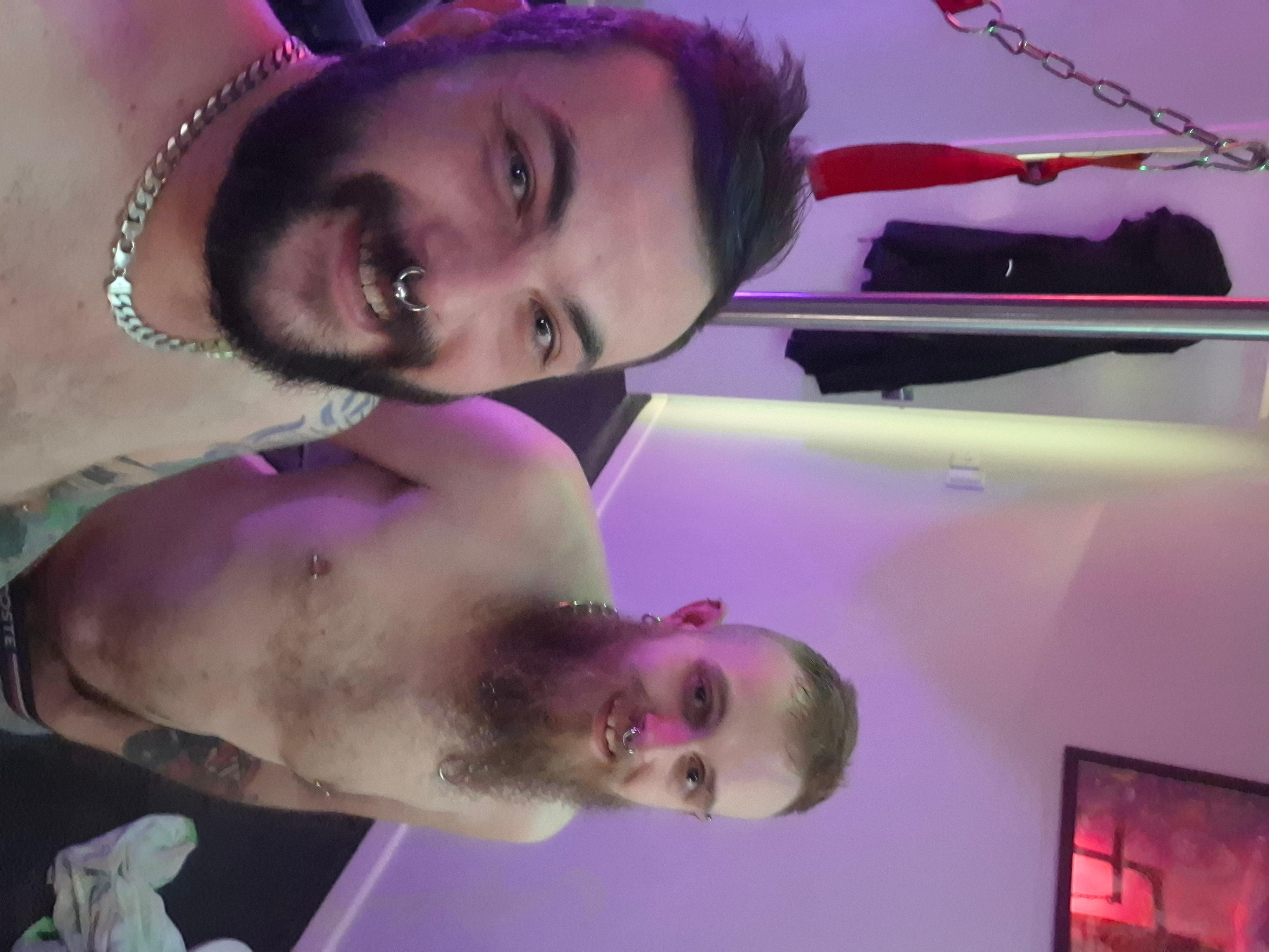 Cubpigdf944 live from United Kingdom