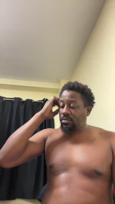 Daddyduemoore live from United States