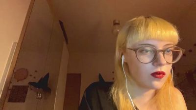 DanikaHuertes live from Poland