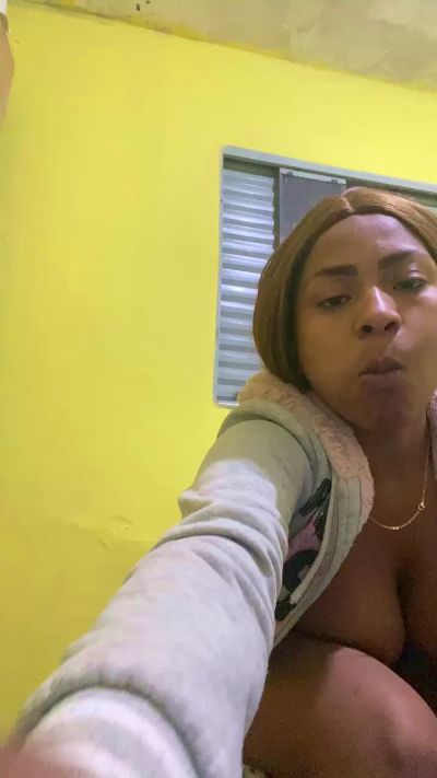 Danixayume20 live from Brazil