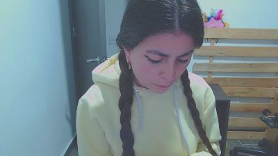 Danna_zv live from Colombia