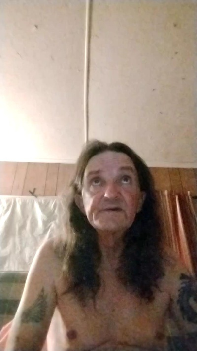 Danny1969Single live from United States
