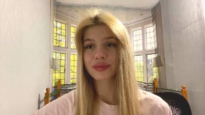 DarlenaAlfandre live from France