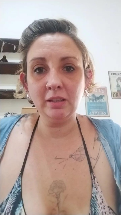 DeliciosaHelen live from Argentina