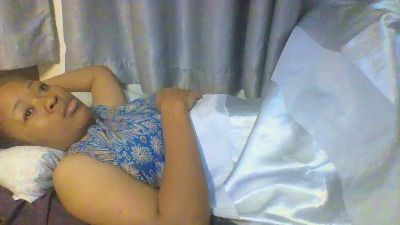 Demure_cutey live from Kenya
