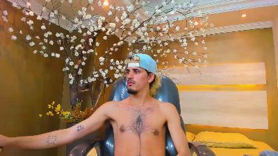 Dirty_Kingg live from United States