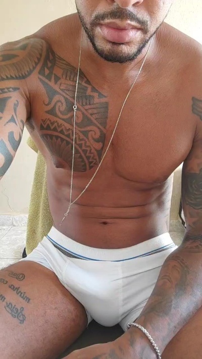 Divino198936 live from Brazil