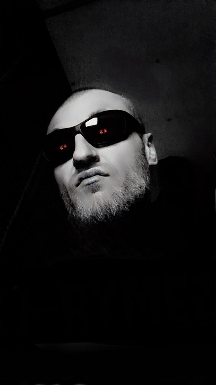 Dread2784 live from United States