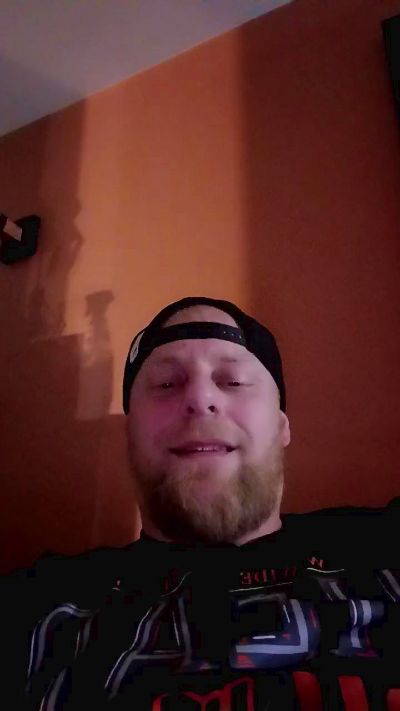 Duke1987 live from Canada