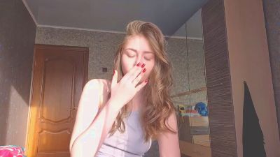 EleonorHougen live from France