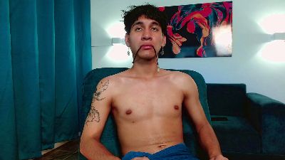 ElliotAzer live from Colombia