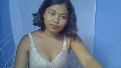 Emiehot live from Madagascar