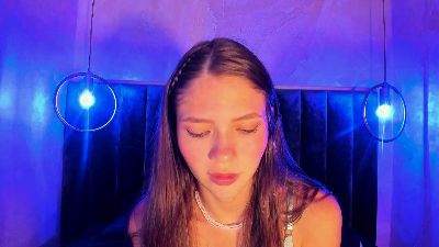 Emma_Jhons live from United States